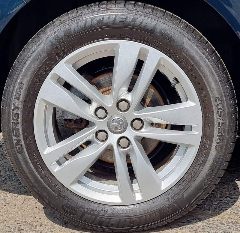 VAUXHALL ASTRA