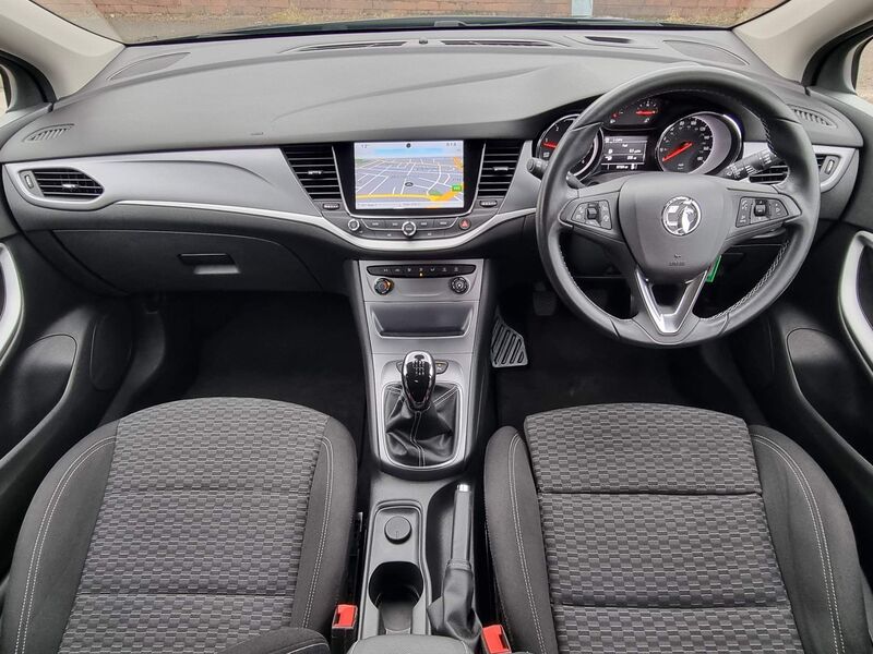 VAUXHALL ASTRA