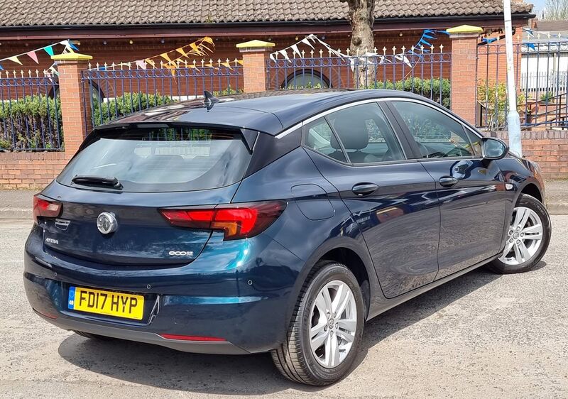 VAUXHALL ASTRA