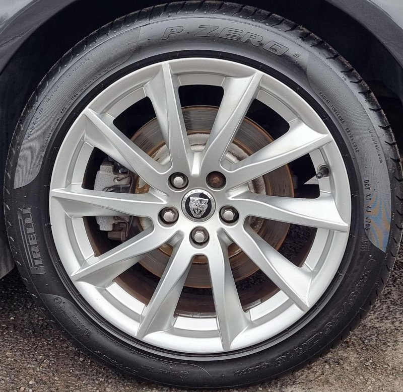 JAGUAR XF