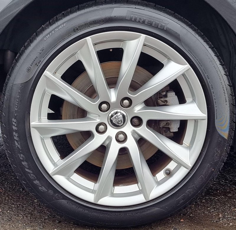 JAGUAR XF