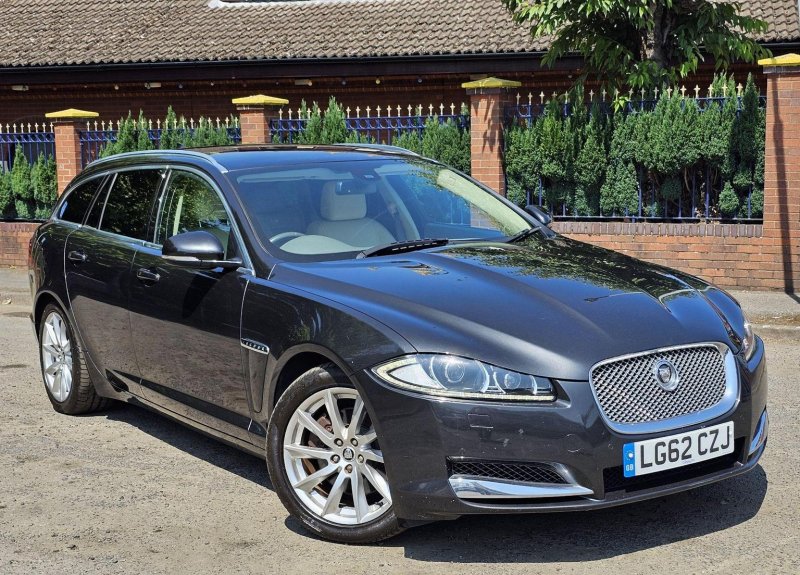 JAGUAR XF