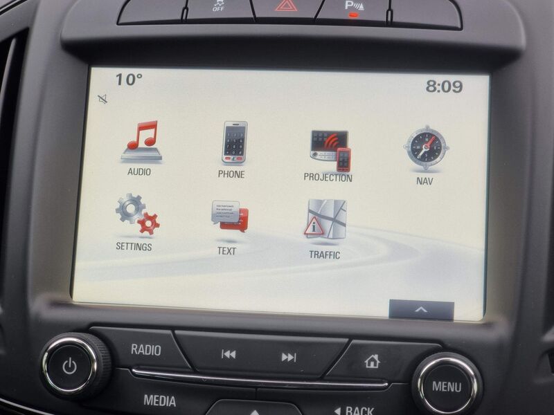 VAUXHALL INSIGNIA