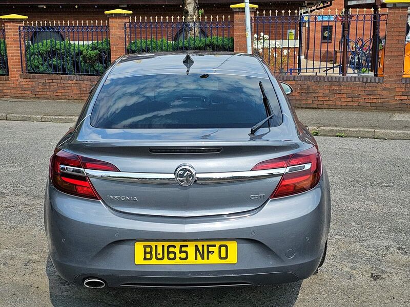 VAUXHALL INSIGNIA