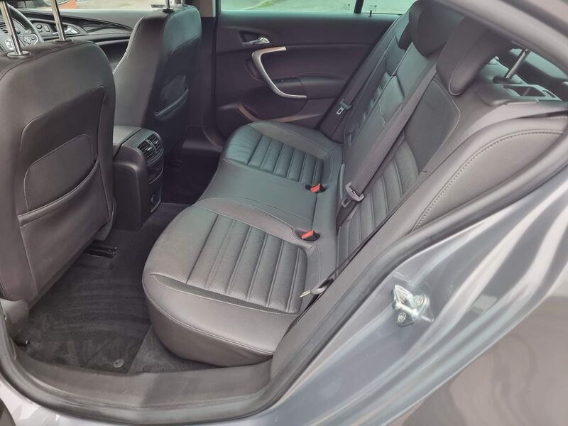VAUXHALL INSIGNIA