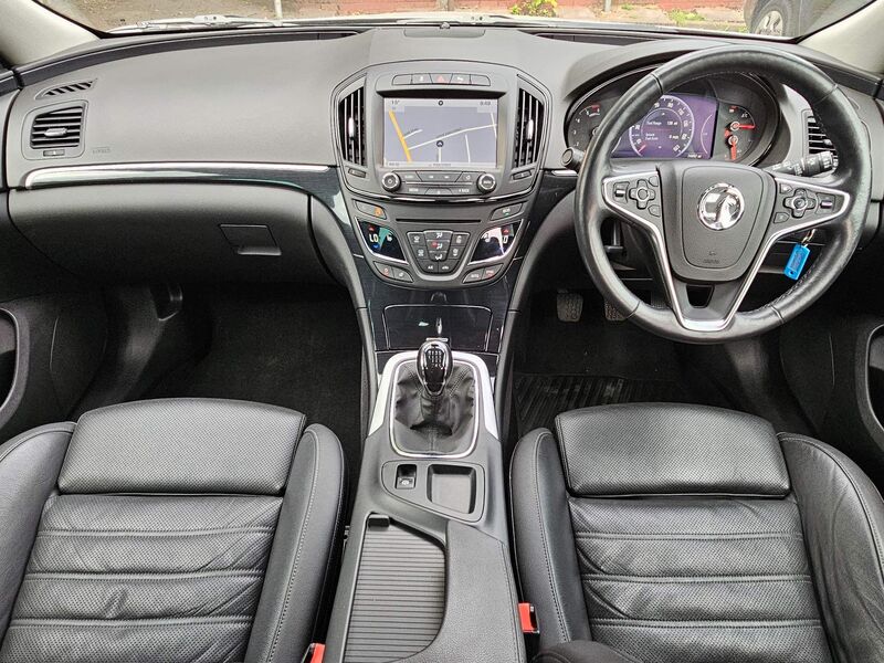 VAUXHALL INSIGNIA