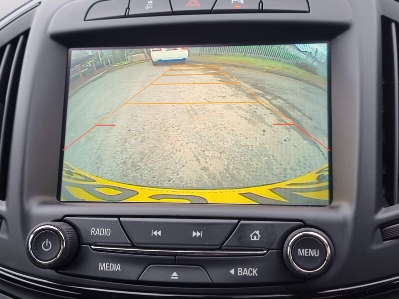 VAUXHALL INSIGNIA