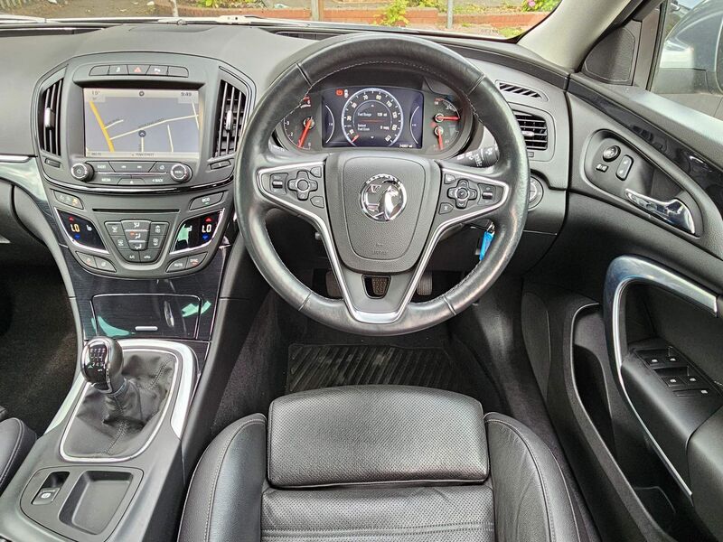 VAUXHALL INSIGNIA