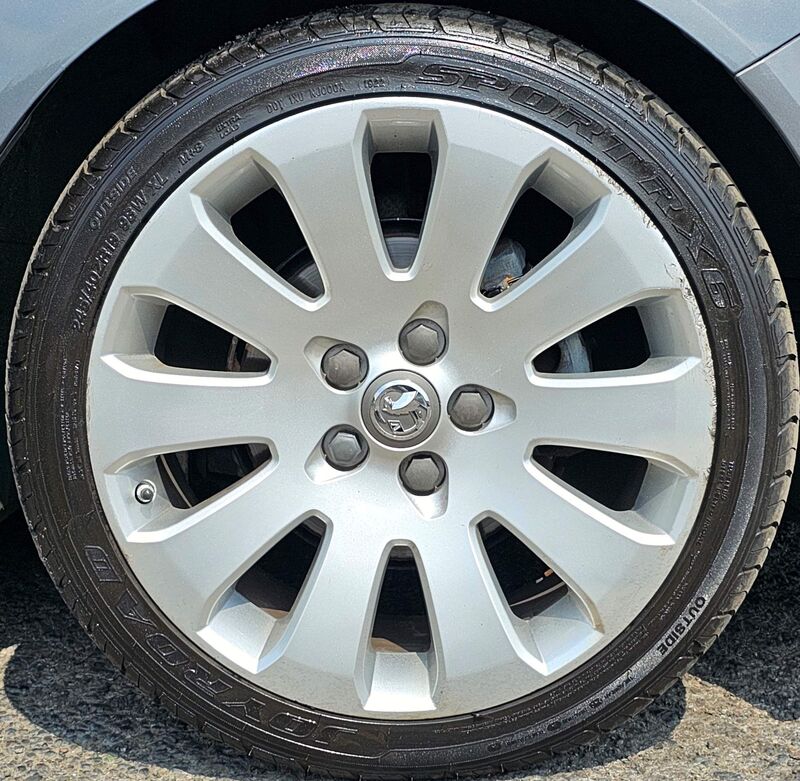 VAUXHALL INSIGNIA