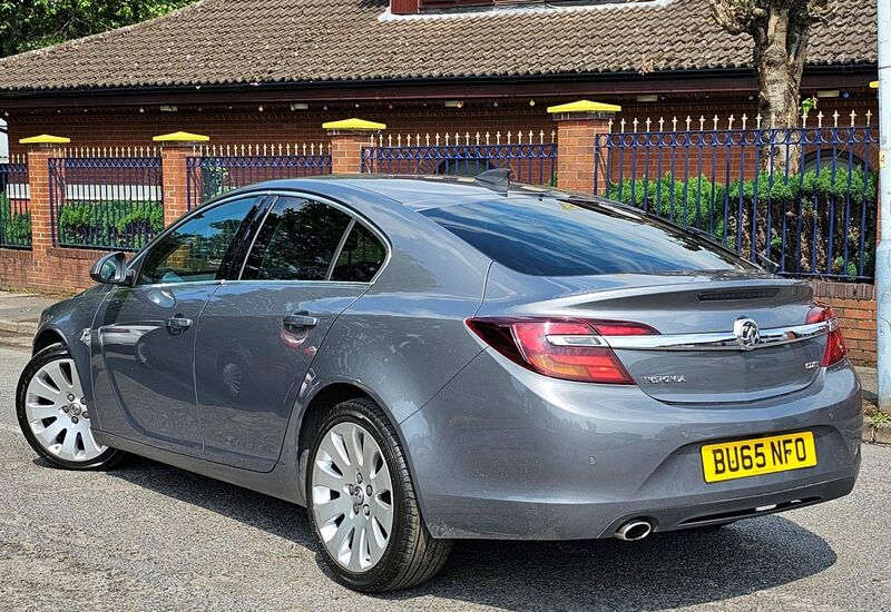 VAUXHALL INSIGNIA