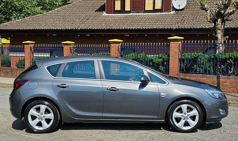 VAUXHALL ASTRA