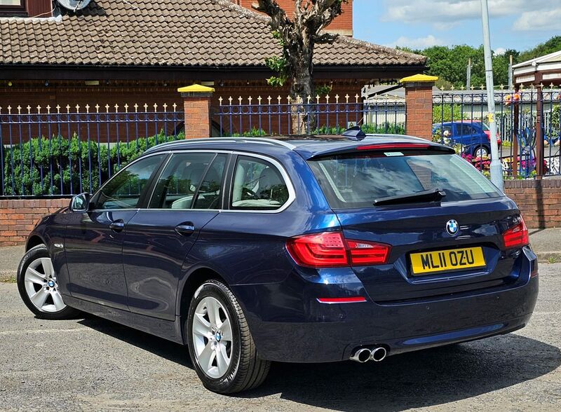 BMW 5 SERIES
