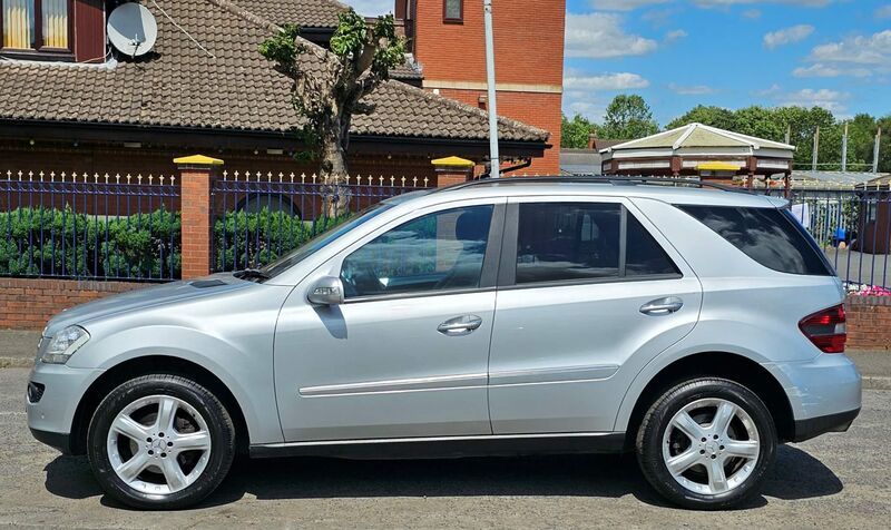 MERCEDES-BENZ M CLASS