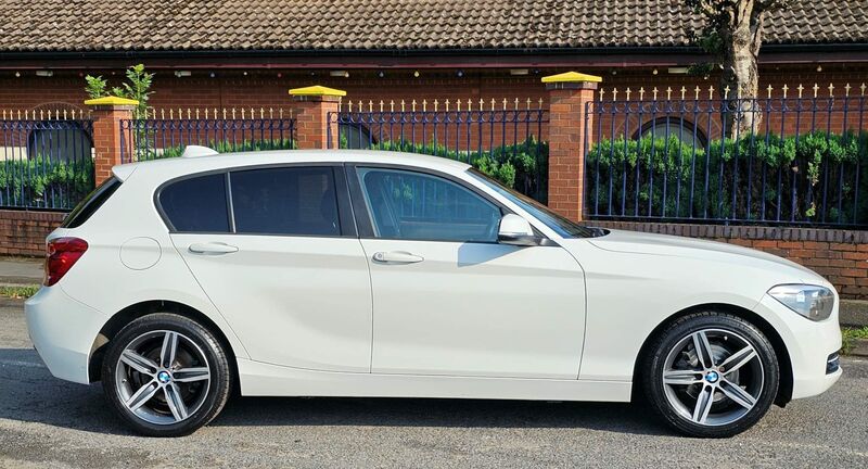 BMW 1 SERIES