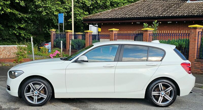 BMW 1 SERIES