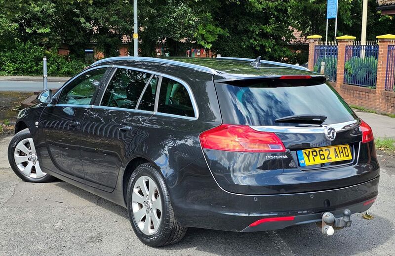 VAUXHALL INSIGNIA