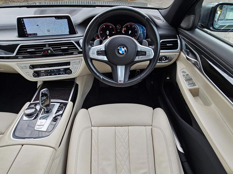 BMW 7 SERIES