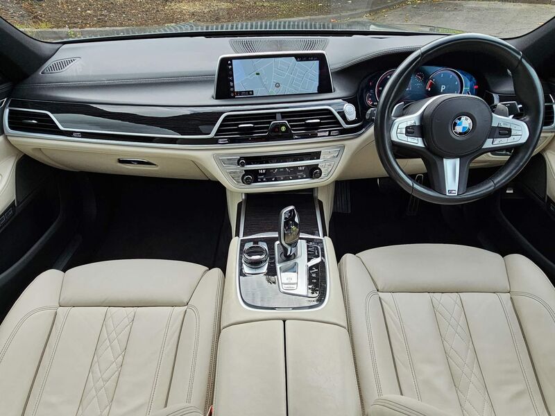 BMW 7 SERIES