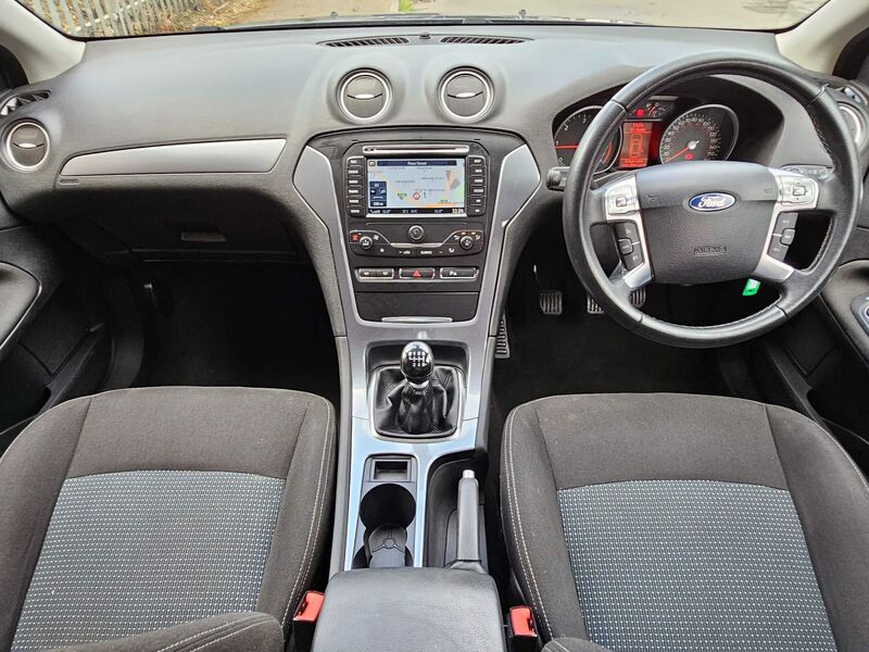 FORD MONDEO